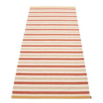 Covor tip traversă pentru interior și exterior cărămiziu/crem 85x200 cm Teo Brick – Pappelina