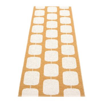 Covor tip traversă pentru interior și exterior galben ocru/crem 70x200 cm Sten Ochre – Pappelina