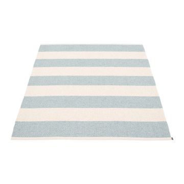Covor pentru exterior și interior albastru deschis/crem 140x180 cm Bob Blue Fog – Pappelina