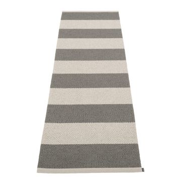 Covor tip traversă pentru interior și exterior gri antracit/crem 70x225 cm Bob Charcoal Linen – Pappelina