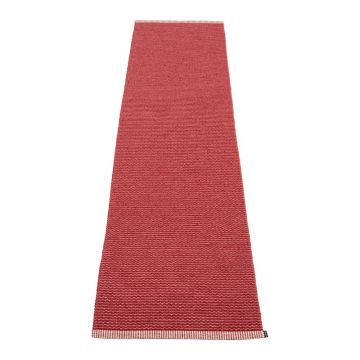 Covor tip traversă pentru interior și exterior roșu 60x250 cm Mono Blush – Pappelina