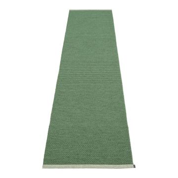 Covor tip traversă pentru interior și exterior verde 70x300 cm Mono Leaf Oregano – Pappelina