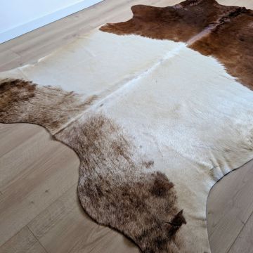 Covor din Piele de Vaca - Maro (235cm x 180cm) - Default Title
