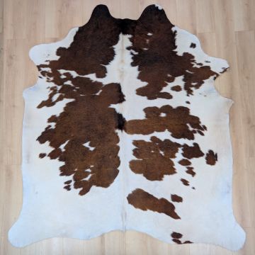 Covor din Piele de Vaca - Maro & Alb (240cm x 215cm) - Default Title