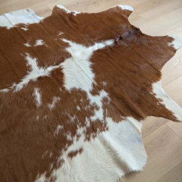 Covor din Piele de Vaca - Maro cu Alb (215cm x 195cm) - Default Title