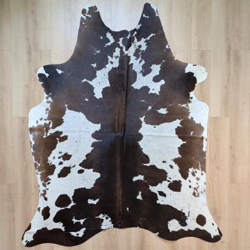 Covor din Piele de Vaca - Maro Inchis & Alb (235cm x 200cm) - Default Title