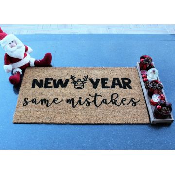Covoras de intrare, New Year Same Mistakes, 70x40 cm, Fibra de cocos, Maro / Negru