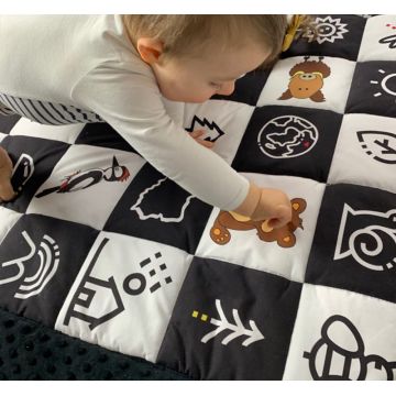 Covor de joaca termoizolant pentru bebe activitati senzorial Contrast 120x140cm by Kids Cudaki